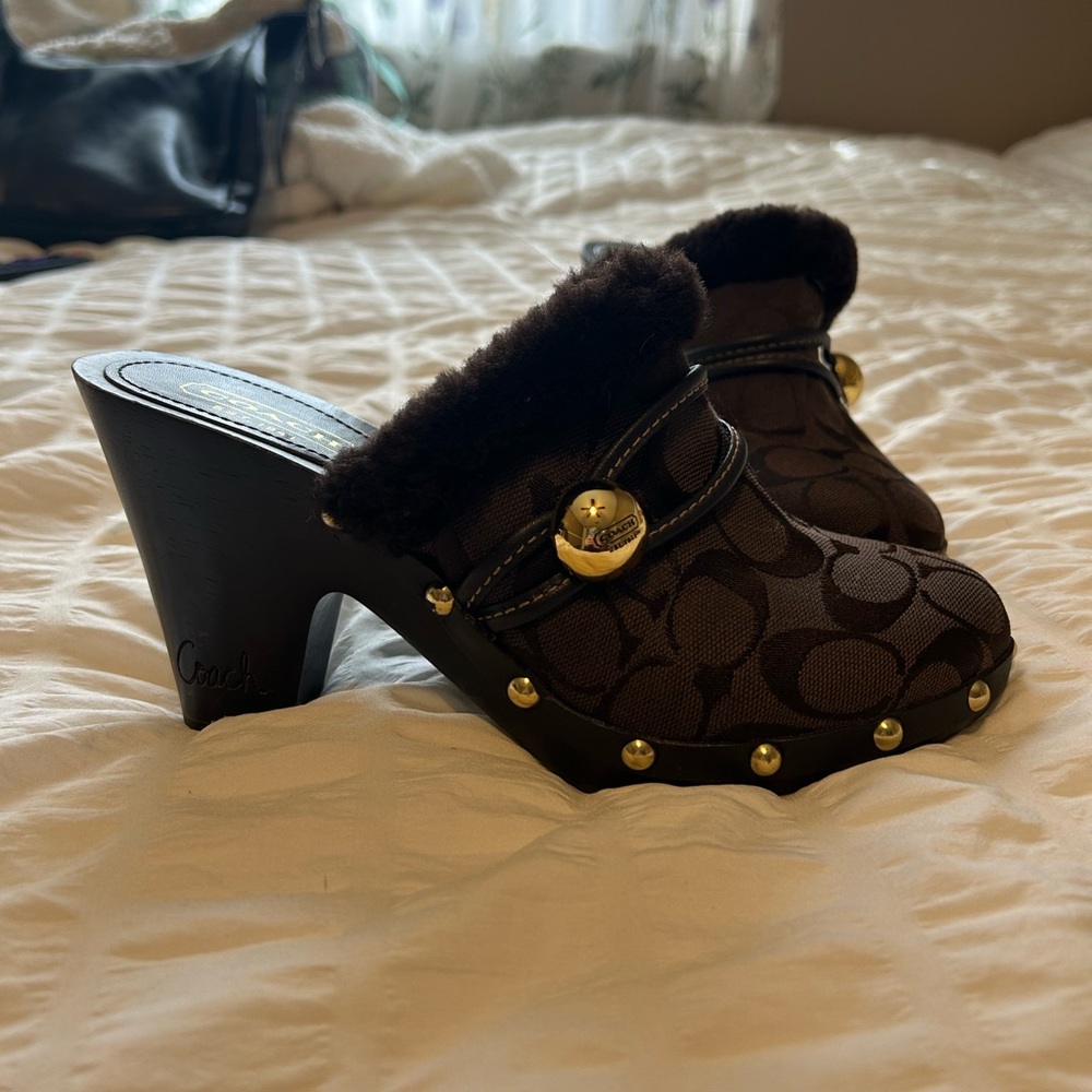 vintage brown coach clog heals